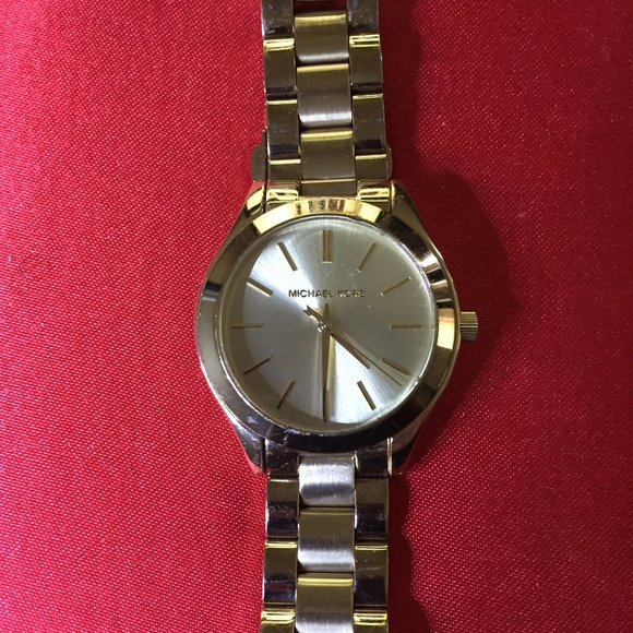Michael Kors Women's 'Mini Slim Runway' Watch - Picture 3 of 4